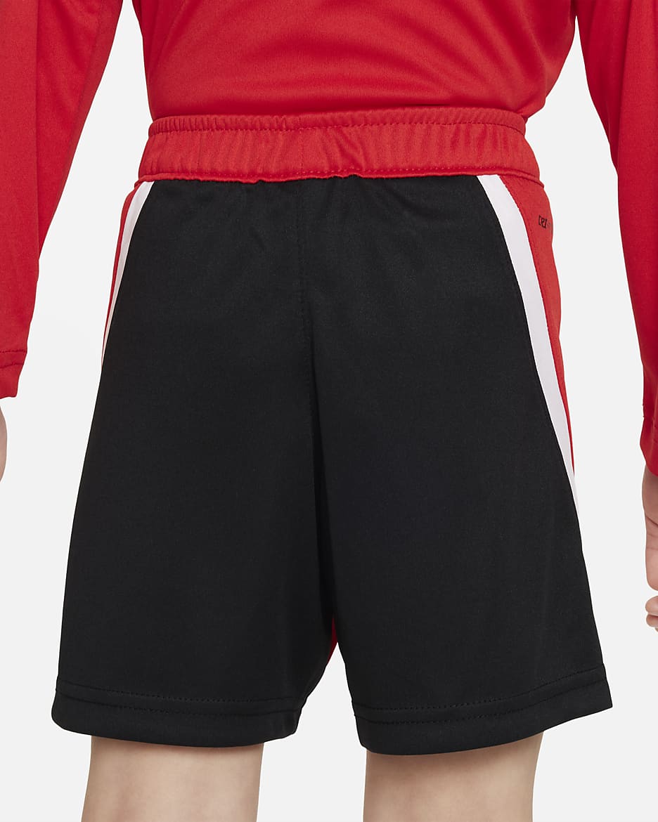 NIKE公式】ナイキ Dri-FIT キッズ ショートパンツ.オンラインストア (通販サイト)